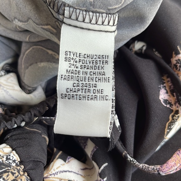 Elastic waist, cool flowing material, great for summer - Picture 3 of 5